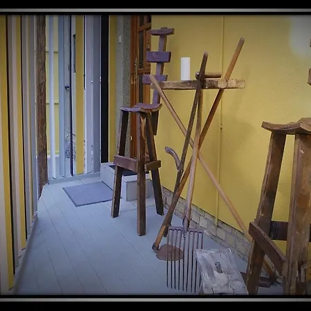 Happy Colours In Old Town Apartment Kecskemet
